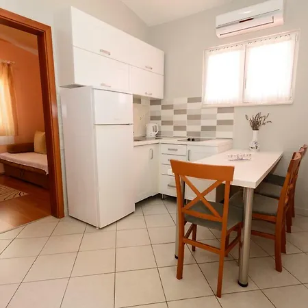 Maris Apartament Starigrad Paklenica