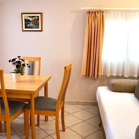Apartment Maris