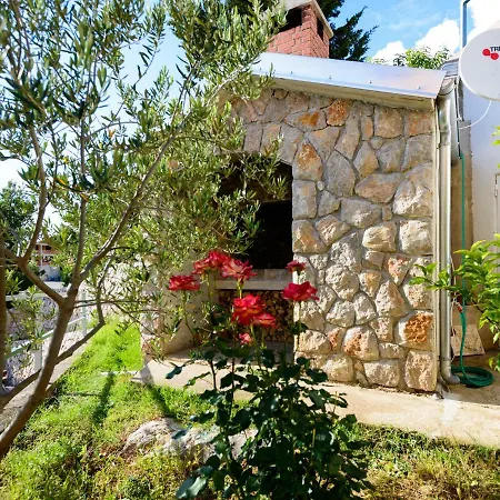 Maris Apartman