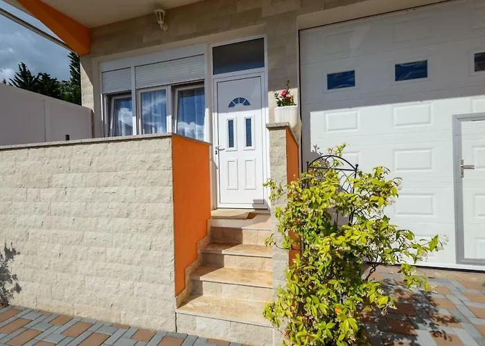 Maris * Starigrad Paklenica