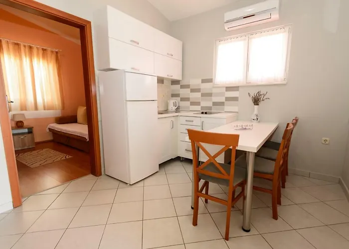 Maris Apartment Starigrad Paklenica